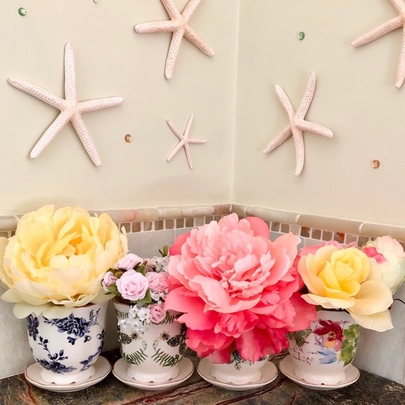 Mini 4” Porcelain Succulent Cactus Flower Planter - Picture 3 of 7